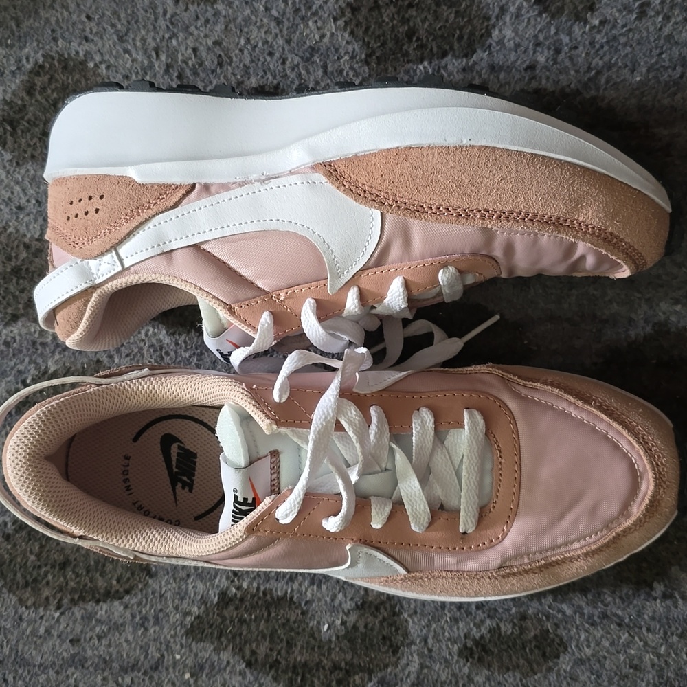 Nike Waffle Debut - Picture 8 of 8
